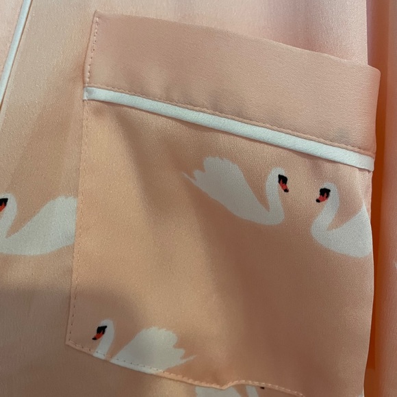 Kate Spade Swan Robe - Picture 4 of 5